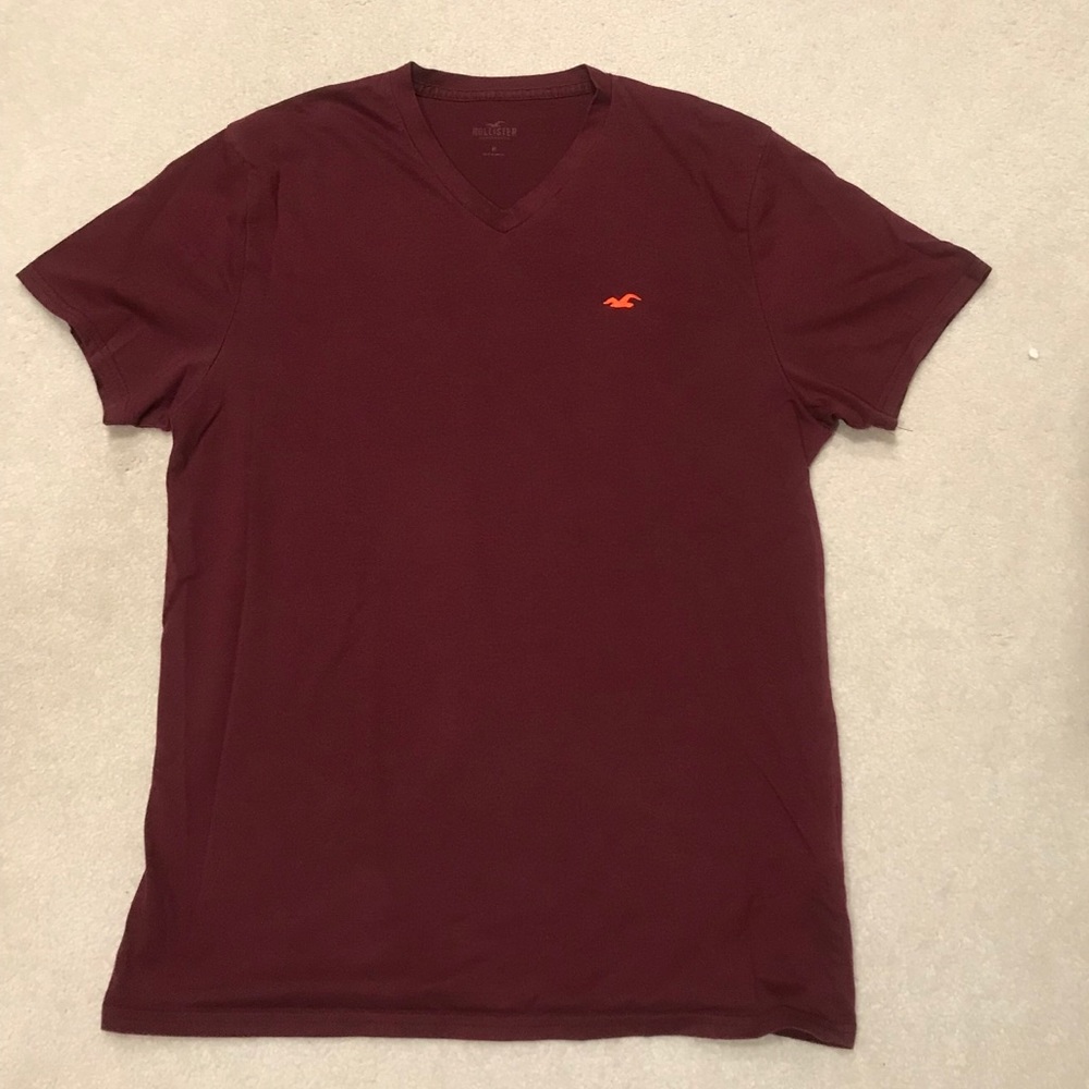 Hollister t shirt